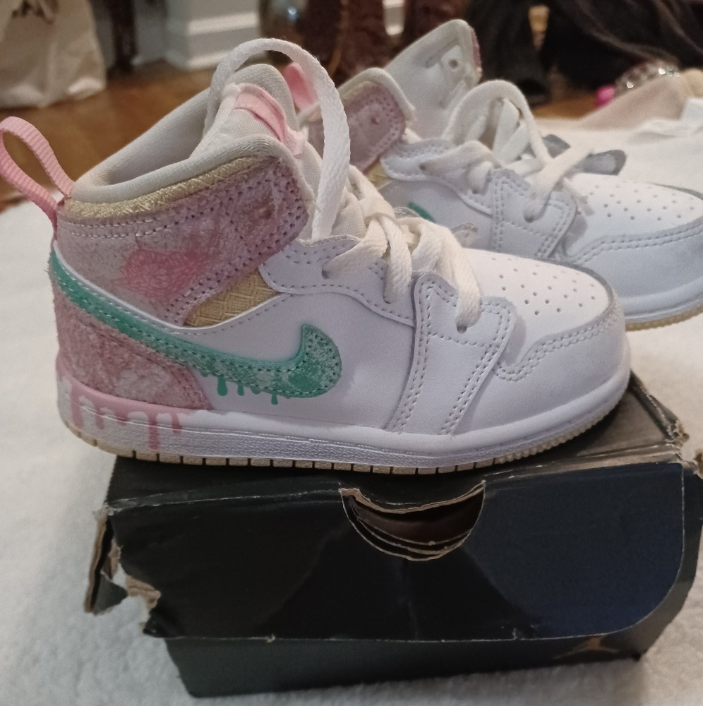 Little girl shoes